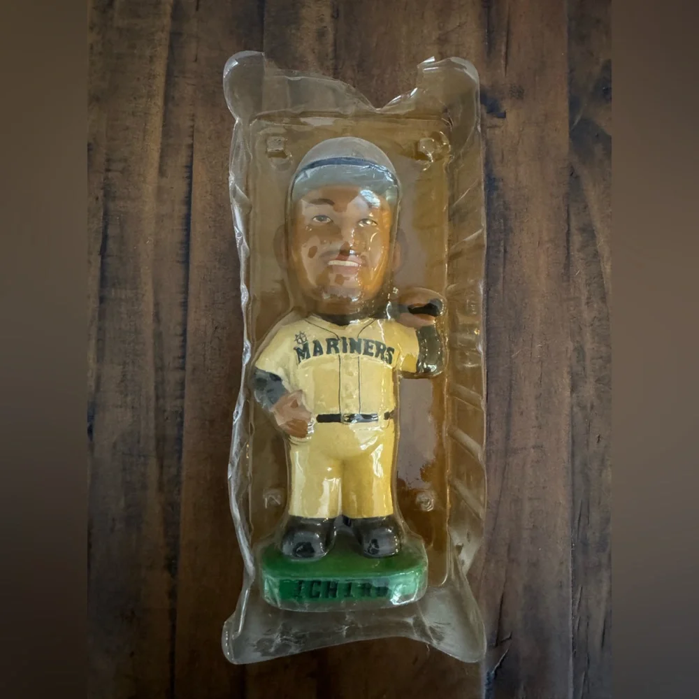 2001 Ichiro Suzuki Bobblehead